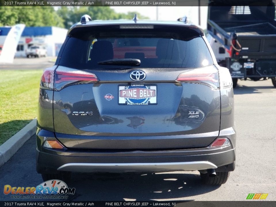 2017 Toyota RAV4 XLE Magnetic Gray Metallic / Ash Photo #20