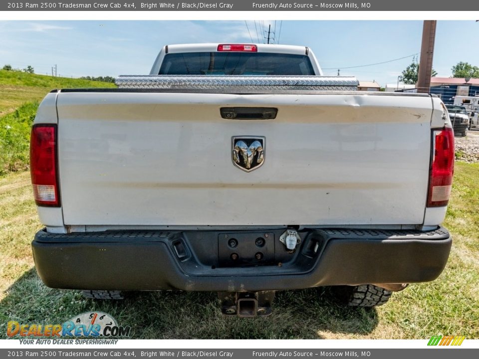 2013 Ram 2500 Tradesman Crew Cab 4x4 Bright White / Black/Diesel Gray Photo #4