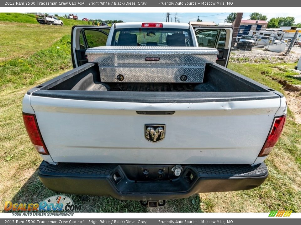 2013 Ram 2500 Tradesman Crew Cab 4x4 Bright White / Black/Diesel Gray Photo #11