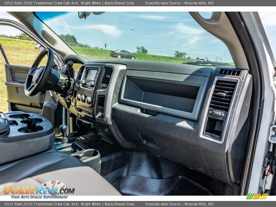 2013 Ram 2500 Tradesman Crew Cab 4x4 Bright White / Black/Diesel Gray Photo #14
