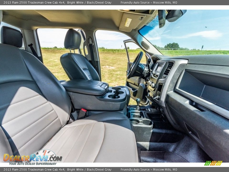 2013 Ram 2500 Tradesman Crew Cab 4x4 Bright White / Black/Diesel Gray Photo #15