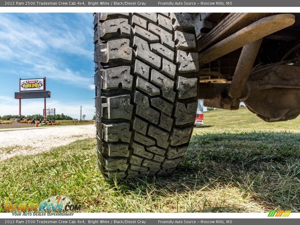 2013 Ram 2500 Tradesman Crew Cab 4x4 Bright White / Black/Diesel Gray Photo #21