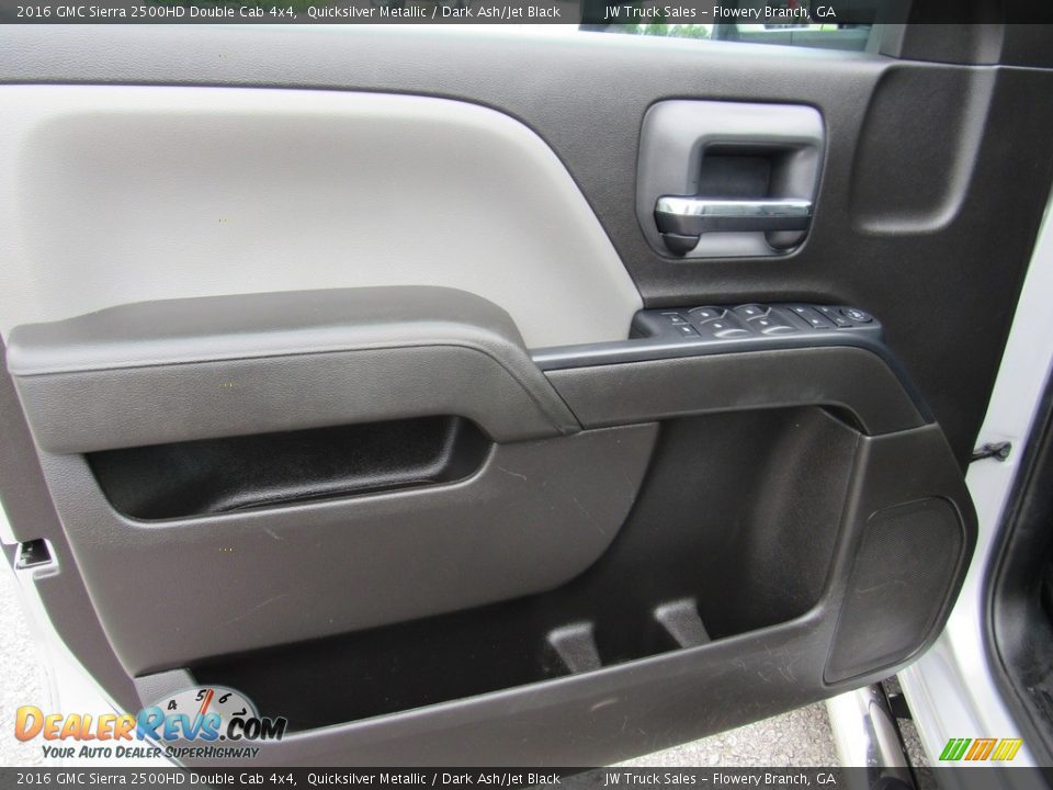 Door Panel of 2016 GMC Sierra 2500HD Double Cab 4x4 Photo #14