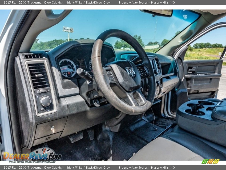 2015 Ram 2500 Tradesman Crew Cab 4x4 Bright White / Black/Diesel Gray Photo #25