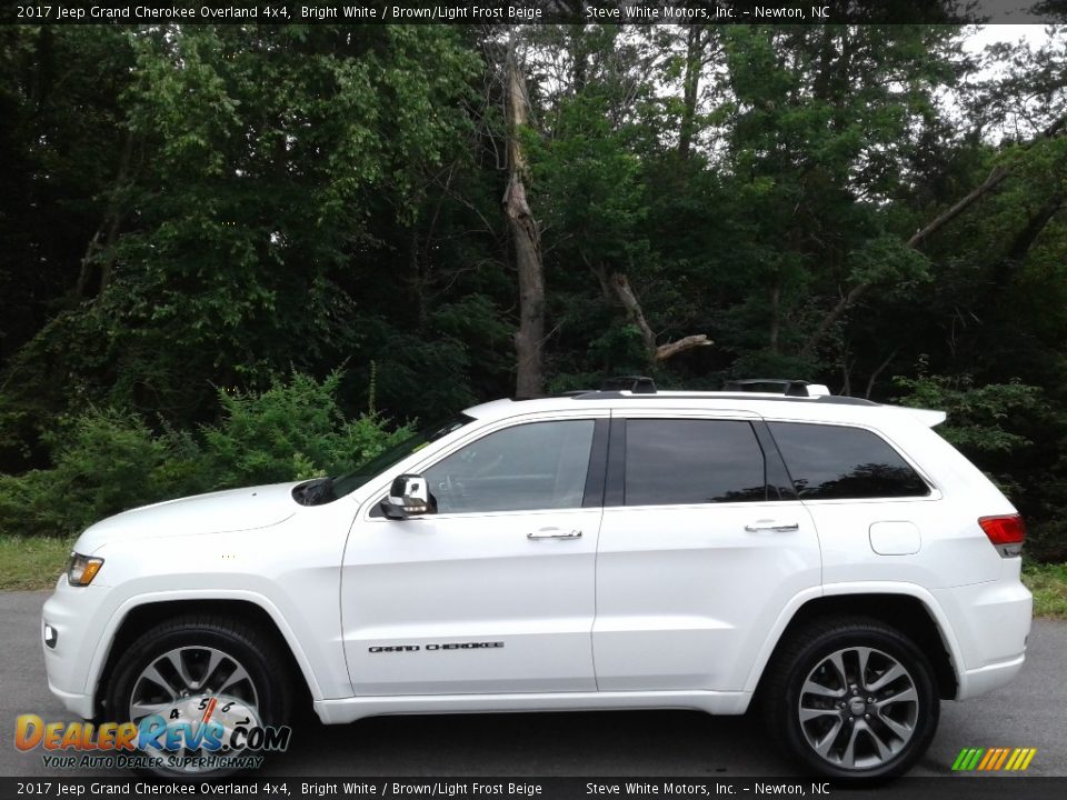 2017 Jeep Grand Cherokee Overland 4x4 Bright White / Brown/Light Frost Beige Photo #1