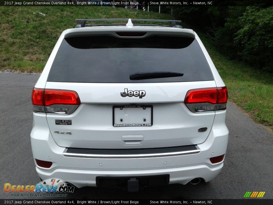 2017 Jeep Grand Cherokee Overland 4x4 Bright White / Brown/Light Frost Beige Photo #7