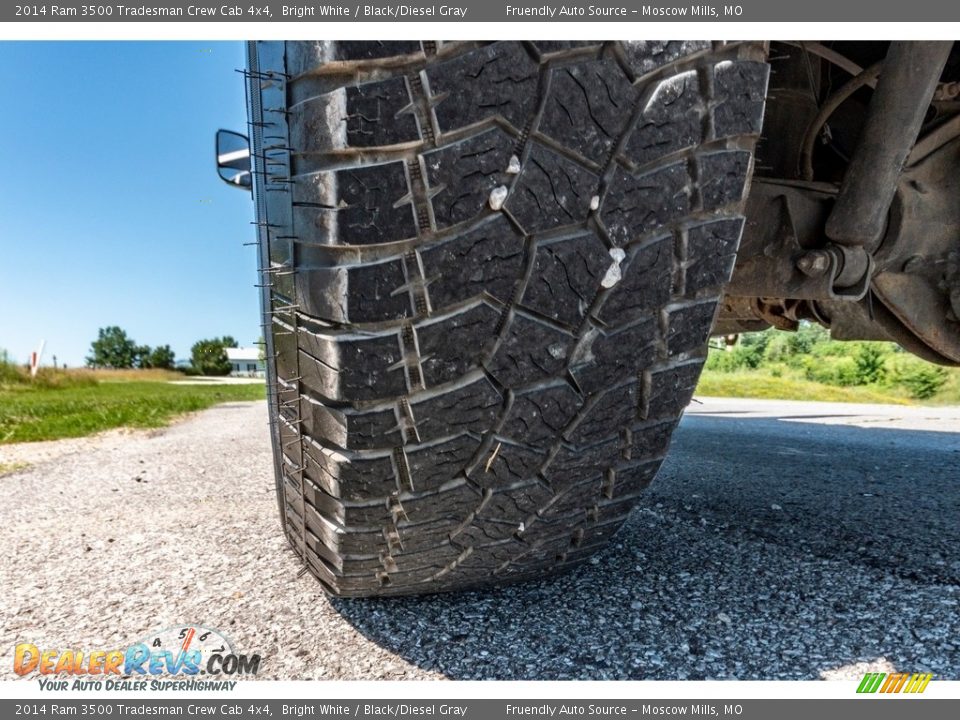 2014 Ram 3500 Tradesman Crew Cab 4x4 Bright White / Black/Diesel Gray Photo #23