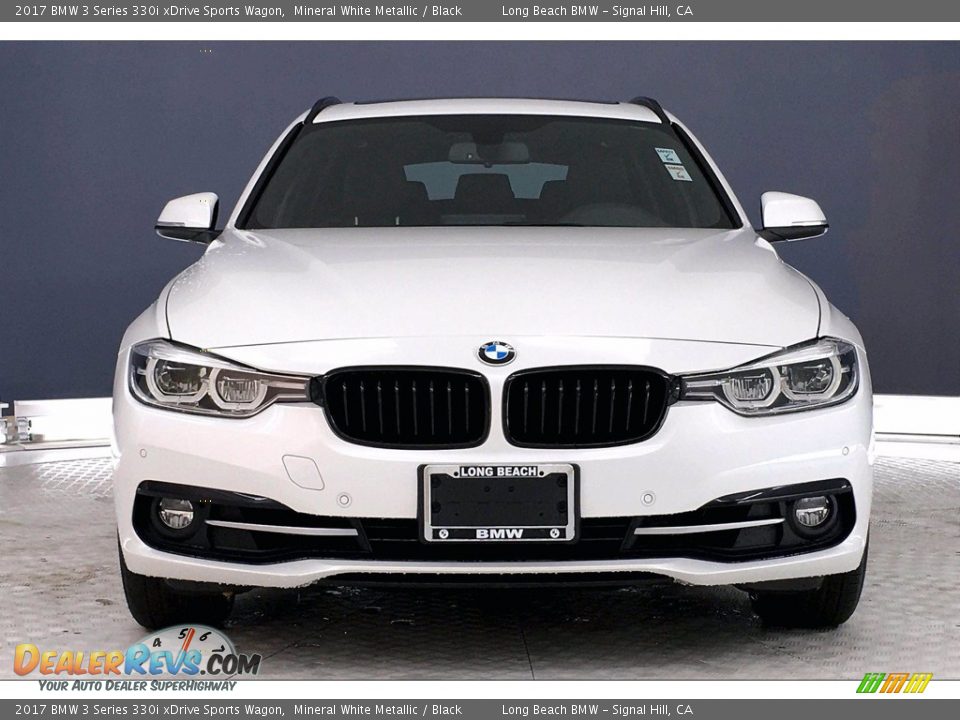 2017 BMW 3 Series 330i xDrive Sports Wagon Mineral White Metallic / Black Photo #2