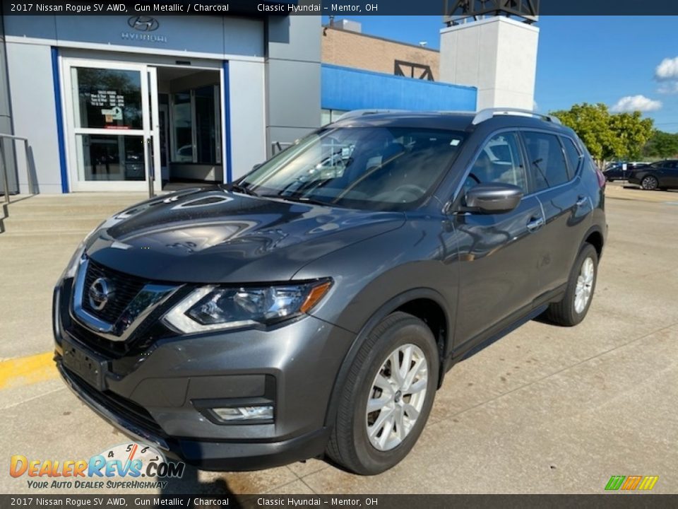 2017 Nissan Rogue SV AWD Gun Metallic / Charcoal Photo #1