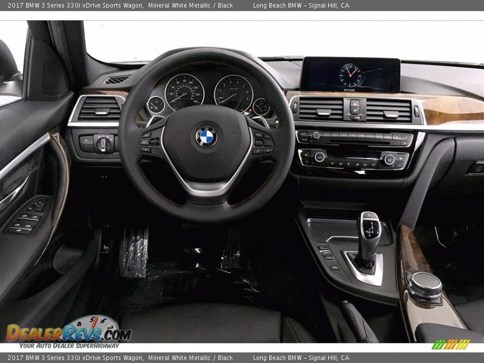 Dashboard of 2017 BMW 3 Series 330i xDrive Sports Wagon Photo #4