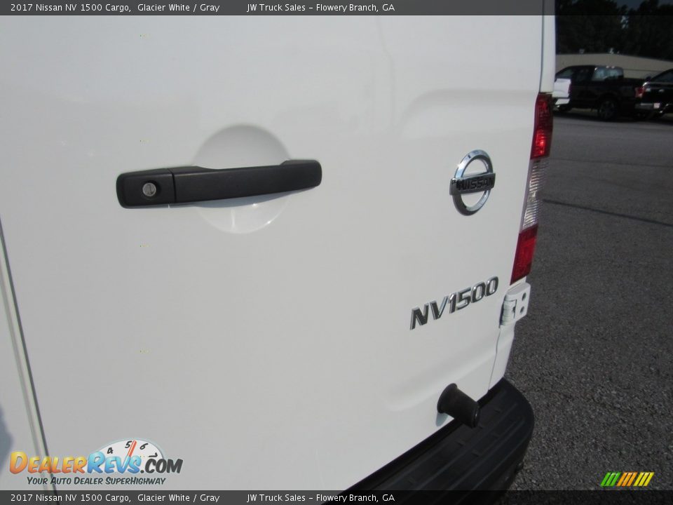 2017 Nissan NV 1500 Cargo Glacier White / Gray Photo #7