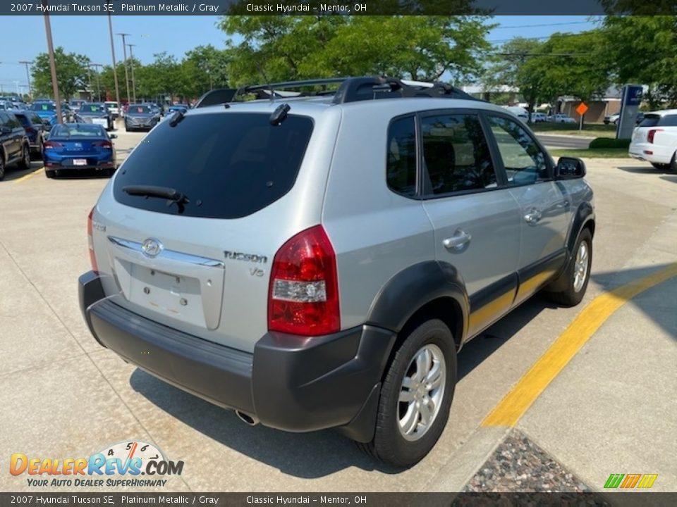 2007 Hyundai Tucson SE Platinum Metallic / Gray Photo #2