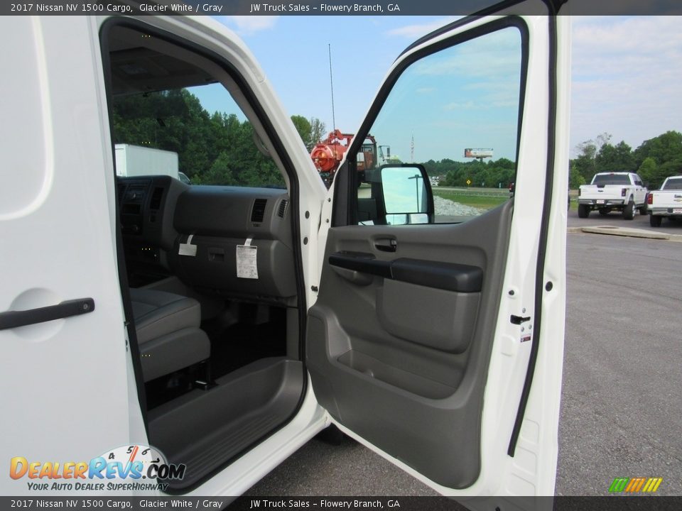 2017 Nissan NV 1500 Cargo Glacier White / Gray Photo #31