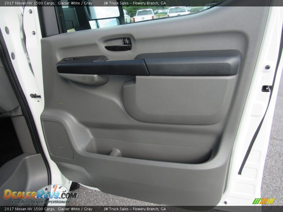 Door Panel of 2017 Nissan NV 1500 Cargo Photo #32