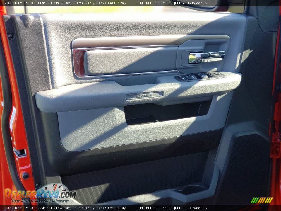 2020 Ram 1500 Classic SLT Crew Cab Flame Red / Black/Diesel Gray Photo #30