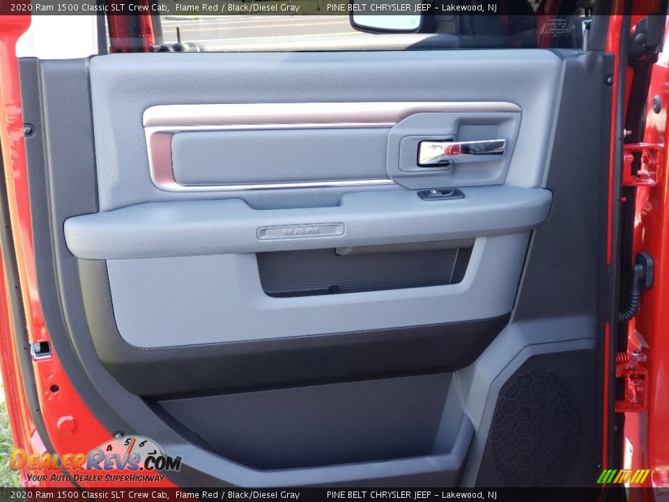 2020 Ram 1500 Classic SLT Crew Cab Flame Red / Black/Diesel Gray Photo #32