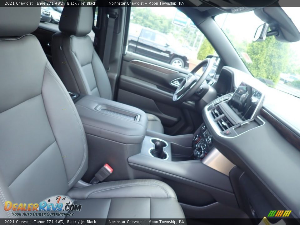 Front Seat of 2021 Chevrolet Tahoe Z71 4WD Photo #9