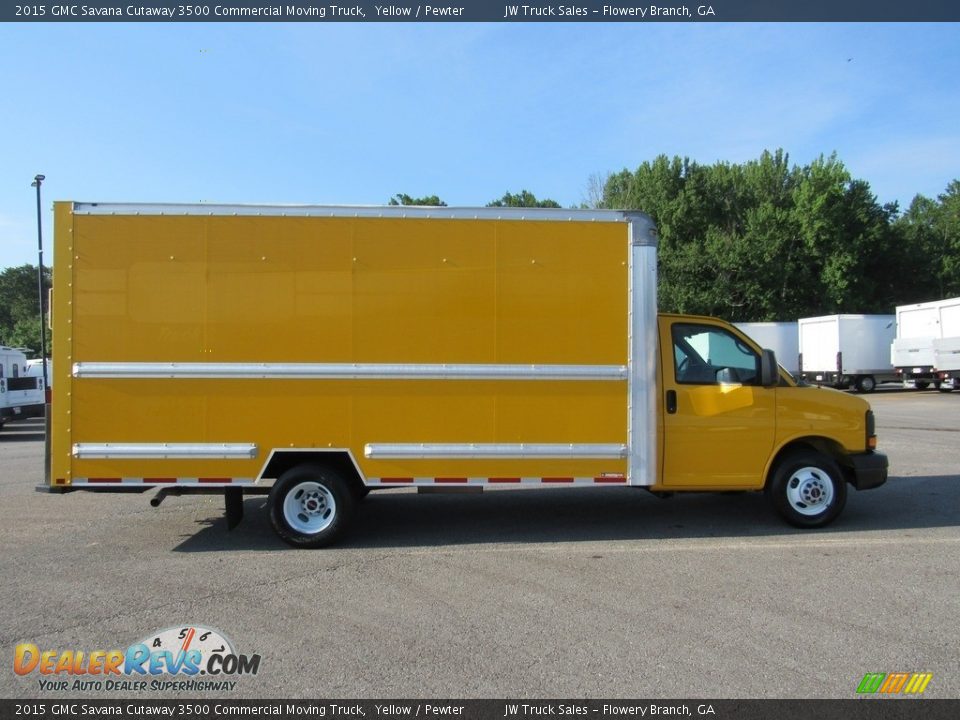 Yellow 2015 GMC Savana Cutaway 3500 Commercial Moving Truck Photo #6