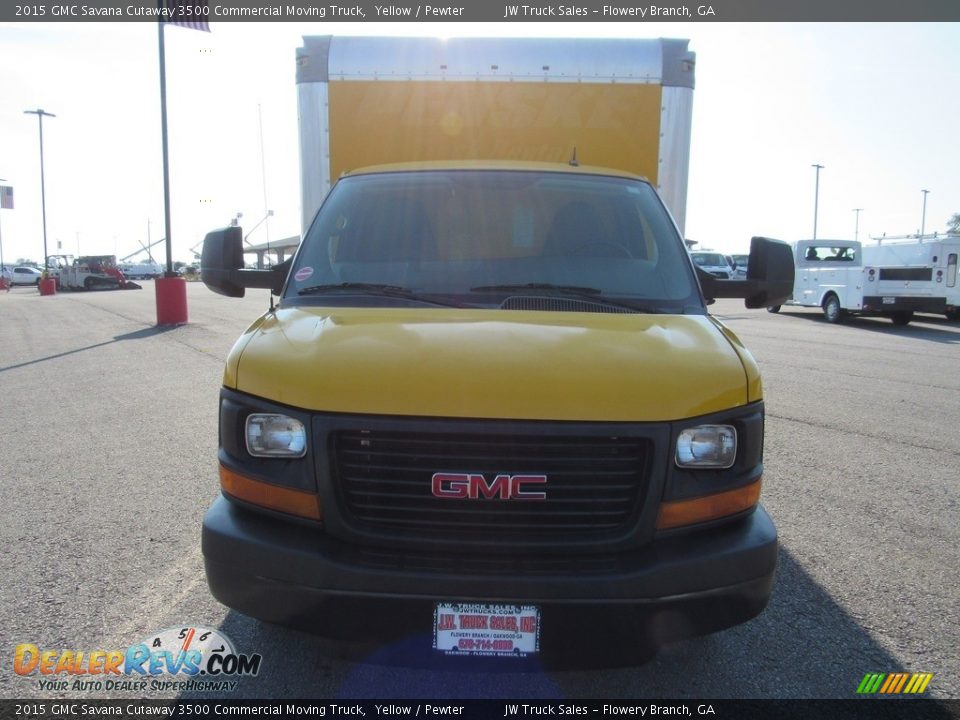 2015 GMC Savana Cutaway 3500 Commercial Moving Truck Yellow / Pewter Photo #8