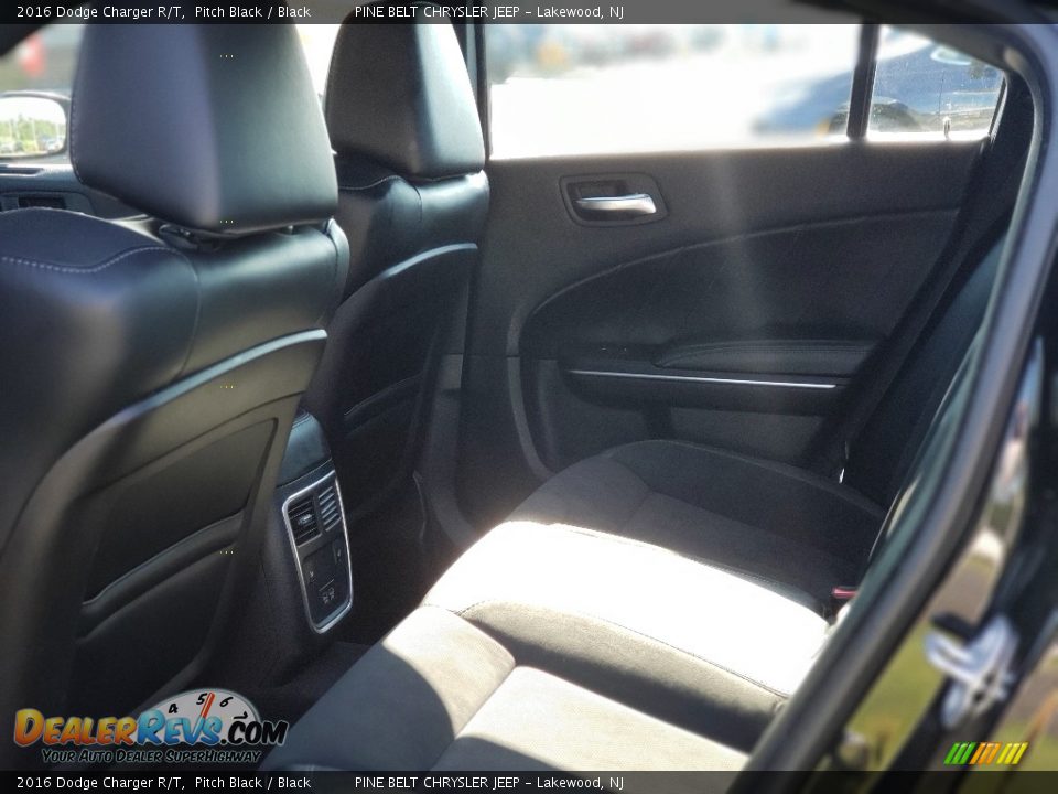 2016 Dodge Charger R/T Pitch Black / Black Photo #31