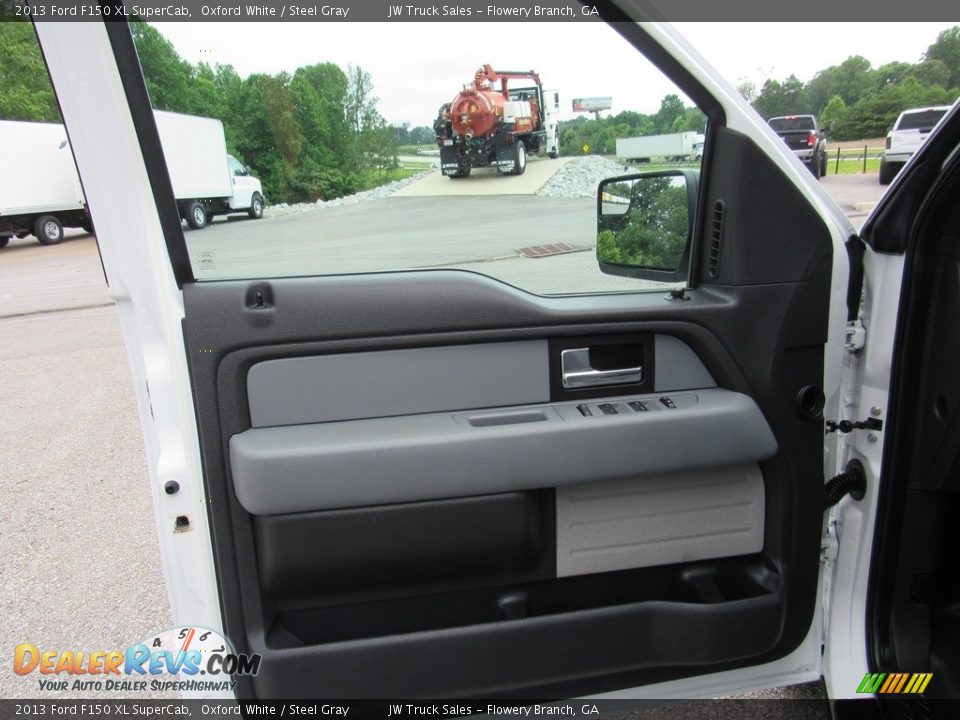 2013 Ford F150 XL SuperCab Oxford White / Steel Gray Photo #18