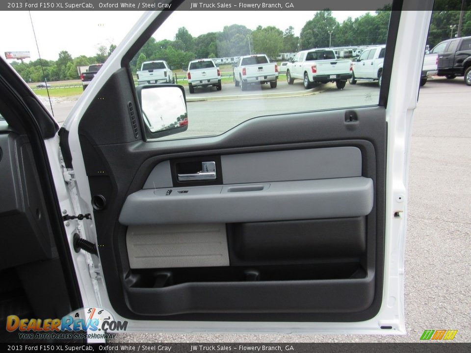 2013 Ford F150 XL SuperCab Oxford White / Steel Gray Photo #28