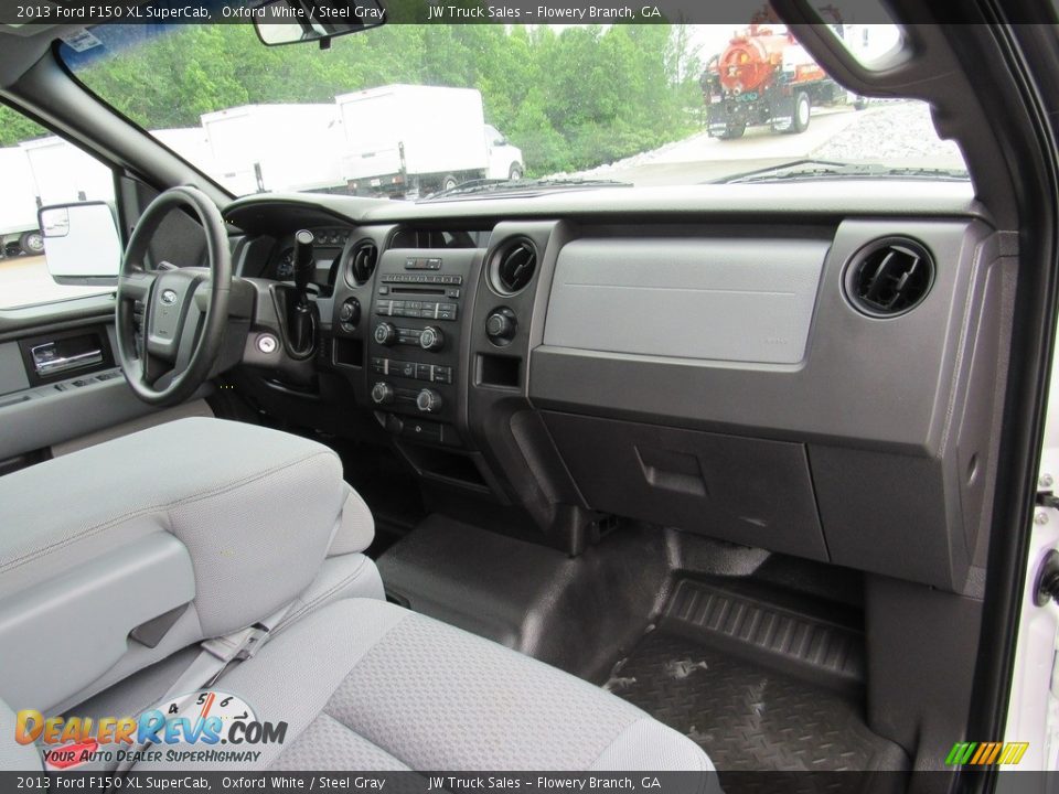 2013 Ford F150 XL SuperCab Oxford White / Steel Gray Photo #29