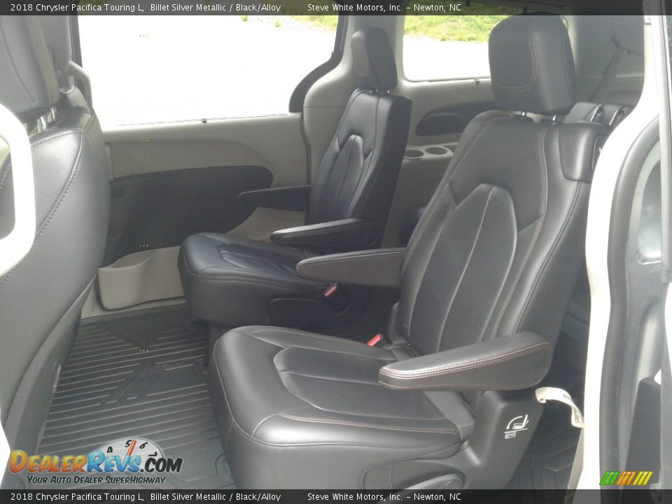 2018 Chrysler Pacifica Touring L Billet Silver Metallic / Black/Alloy Photo #13