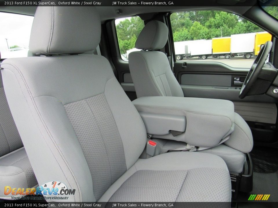2013 Ford F150 XL SuperCab Oxford White / Steel Gray Photo #31