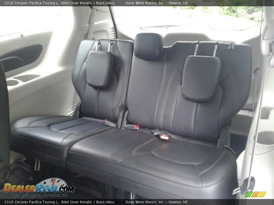 2018 Chrysler Pacifica Touring L Billet Silver Metallic / Black/Alloy Photo #14