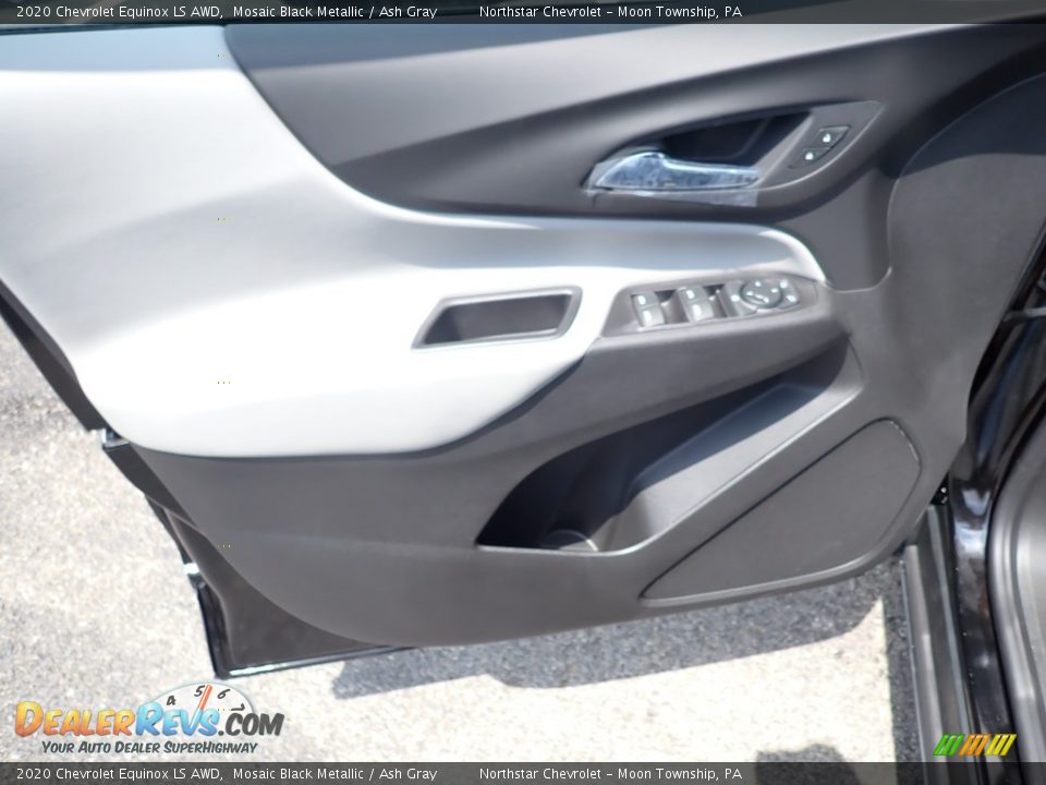 2020 Chevrolet Equinox LS AWD Mosaic Black Metallic / Ash Gray Photo #15