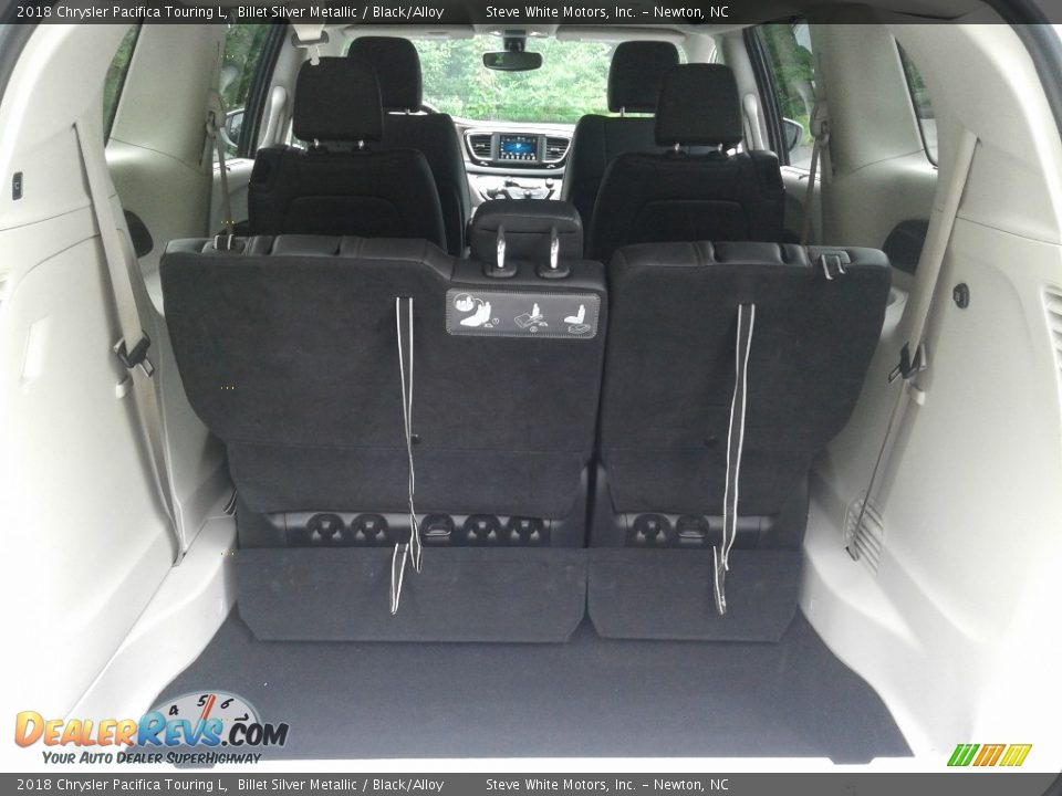 2018 Chrysler Pacifica Touring L Billet Silver Metallic / Black/Alloy Photo #15