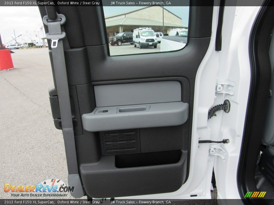 2013 Ford F150 XL SuperCab Oxford White / Steel Gray Photo #33