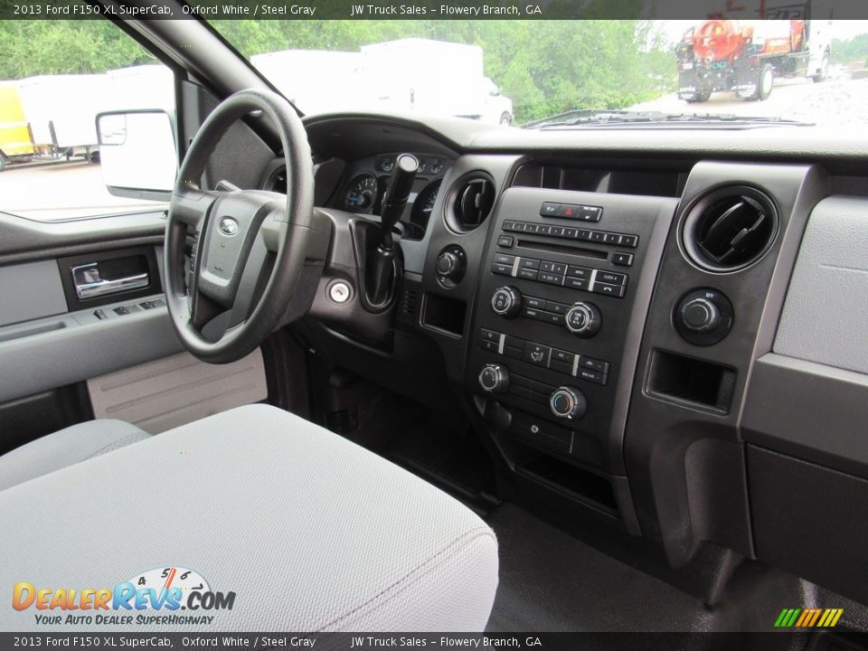 2013 Ford F150 XL SuperCab Oxford White / Steel Gray Photo #36