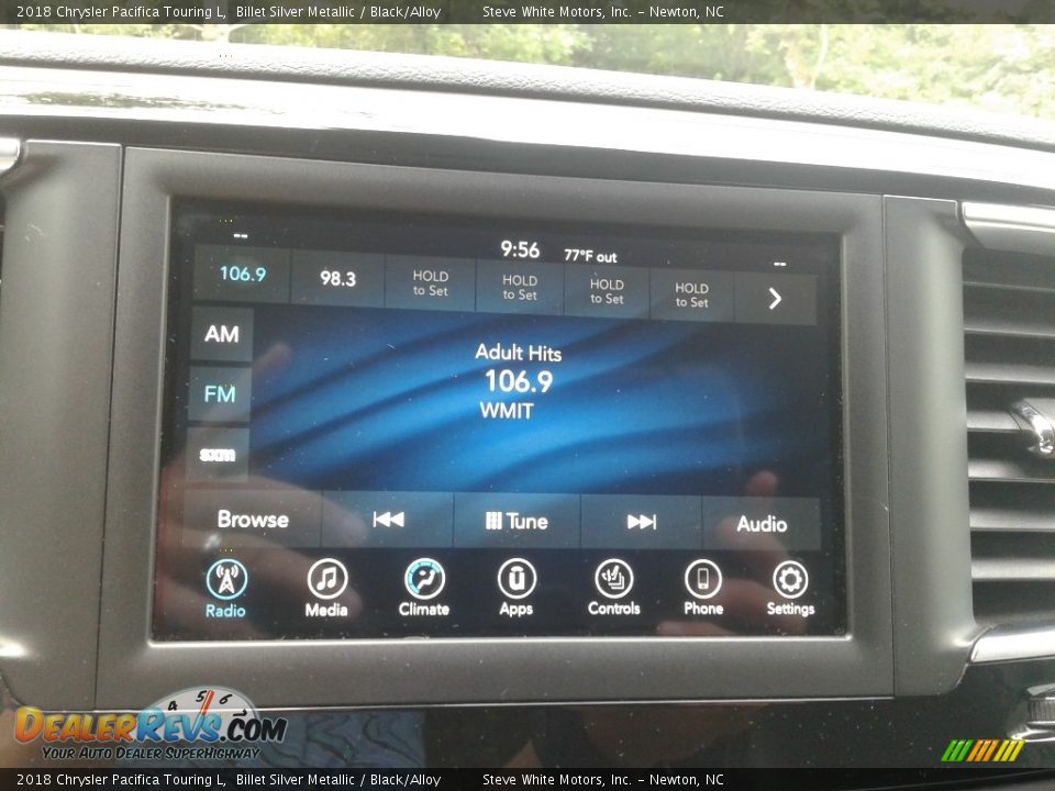 2018 Chrysler Pacifica Touring L Billet Silver Metallic / Black/Alloy Photo #22