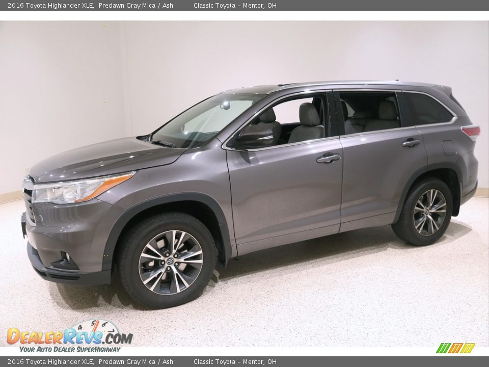 2016 Toyota Highlander XLE Predawn Gray Mica / Ash Photo #3