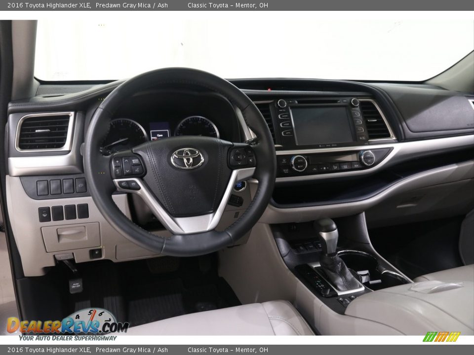 2016 Toyota Highlander XLE Predawn Gray Mica / Ash Photo #6