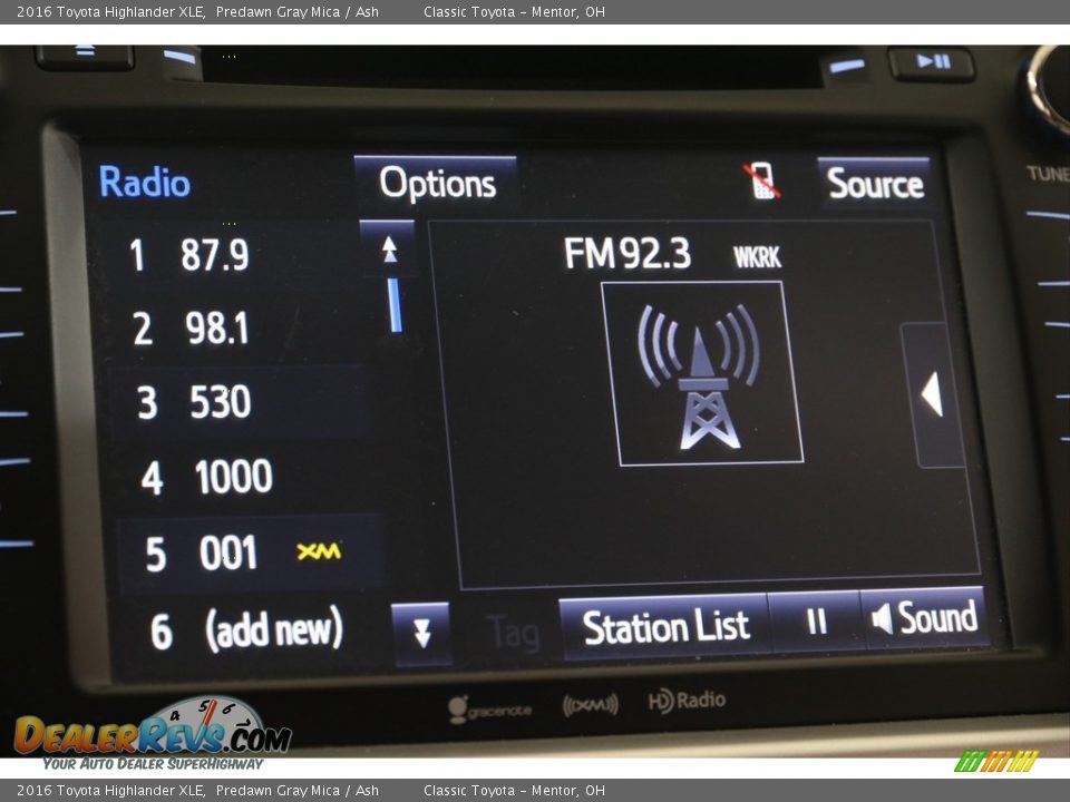 2016 Toyota Highlander XLE Predawn Gray Mica / Ash Photo #12