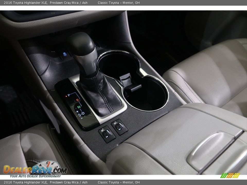 2016 Toyota Highlander XLE Predawn Gray Mica / Ash Photo #13