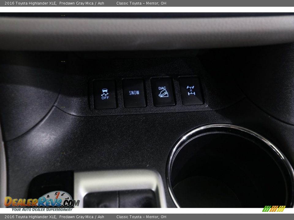2016 Toyota Highlander XLE Predawn Gray Mica / Ash Photo #14