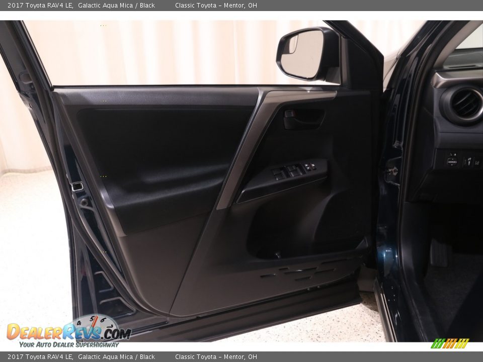 2017 Toyota RAV4 LE Galactic Aqua Mica / Black Photo #4