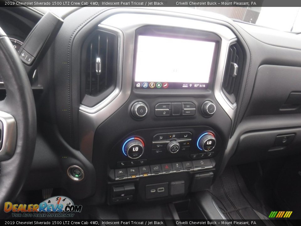 2019 Chevrolet Silverado 1500 LTZ Crew Cab 4WD Iridescent Pearl Tricoat / Jet Black Photo #28