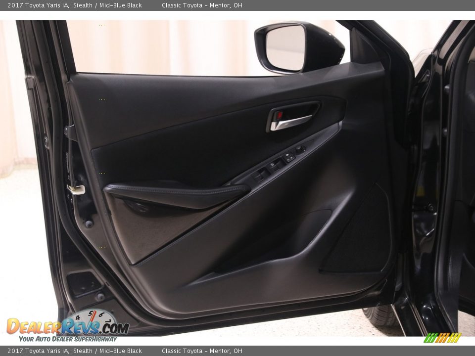 2017 Toyota Yaris iA Stealth / Mid-Blue Black Photo #4