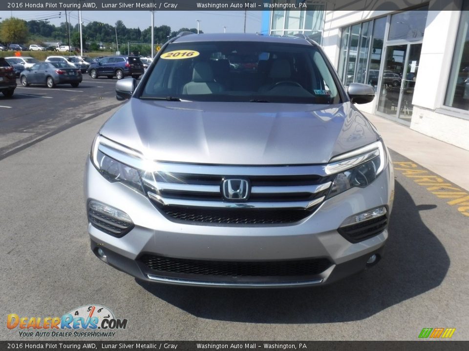 2016 Honda Pilot Touring AWD Lunar Silver Metallic / Gray Photo #4