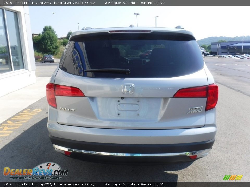 2016 Honda Pilot Touring AWD Lunar Silver Metallic / Gray Photo #8