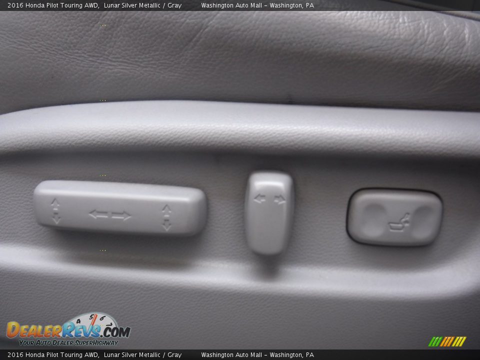 Front Seat of 2016 Honda Pilot Touring AWD Photo #19