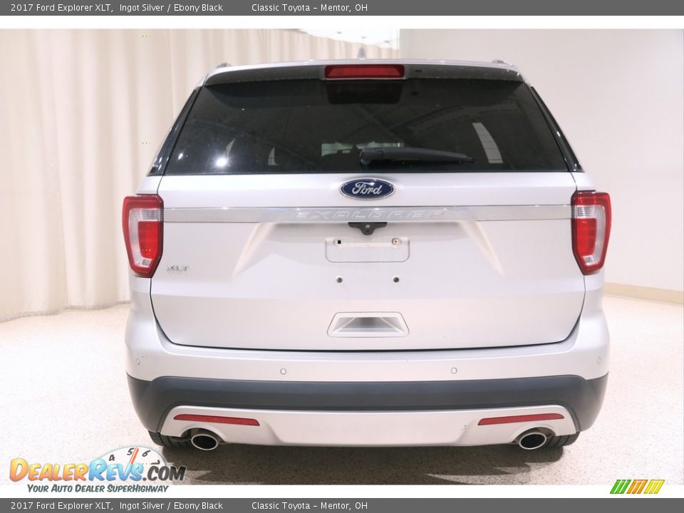 2017 Ford Explorer XLT Ingot Silver / Ebony Black Photo #17