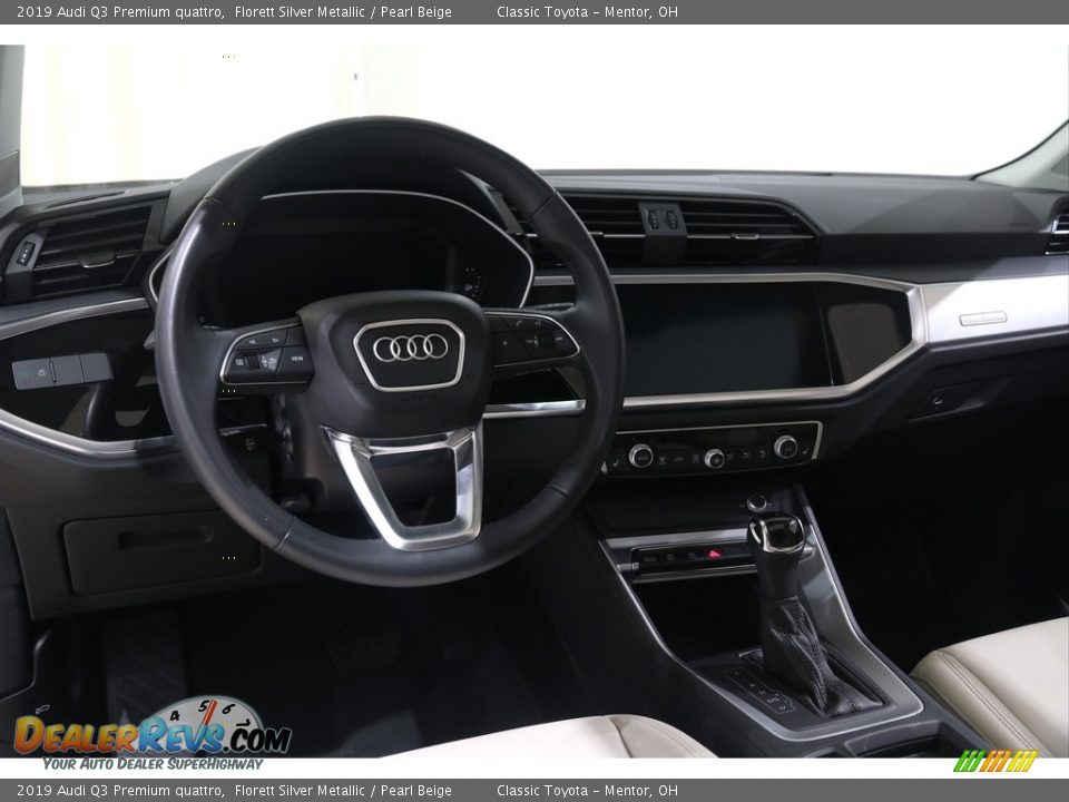 Dashboard of 2019 Audi Q3 Premium quattro Photo #6
