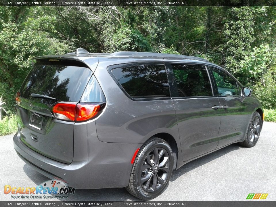 2020 Chrysler Pacifica Touring L Granite Crystal Metallic / Black Photo #6