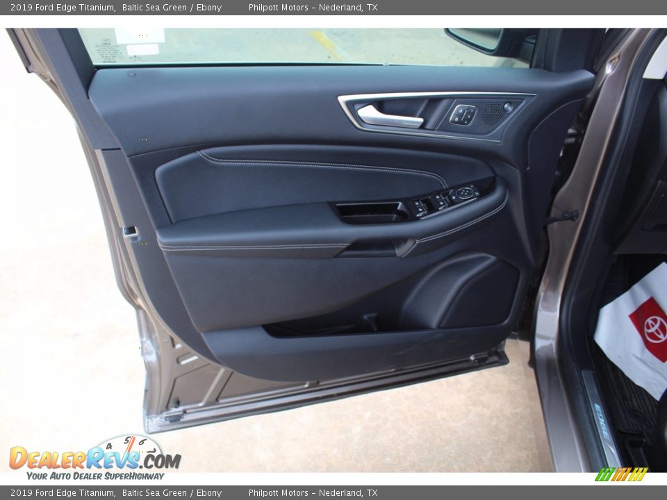 2019 Ford Edge Titanium Baltic Sea Green / Ebony Photo #8